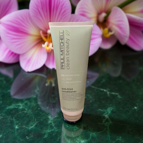 John Paul Mitchell Clean Beauty Anti-Frizz Conditioner 8.5 oz - Picture 1 of 1